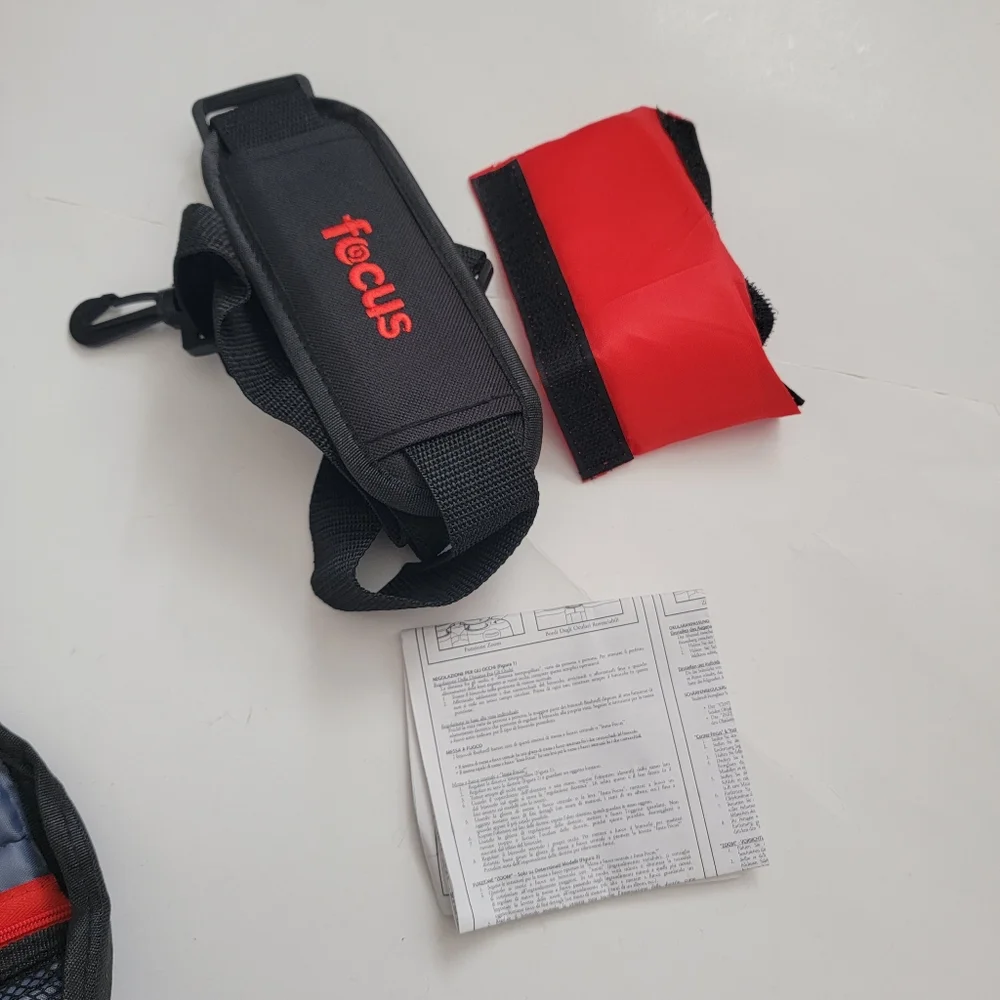 Focus Small DSLR Camera Bag Shoulder Black Pockets NWOT